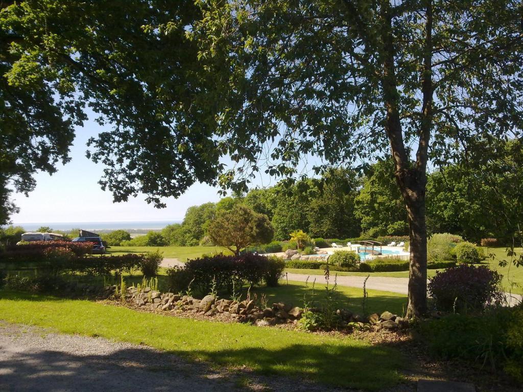 Camping Le Balcon De La Baie Saint-Marcan Buitenkant foto